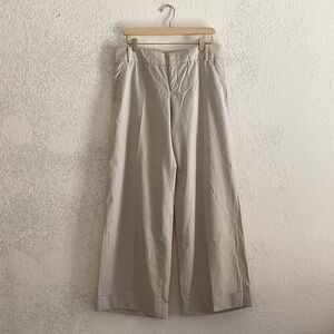 GUCCI Women’s light weight pinstripe wide leg pant Size 46